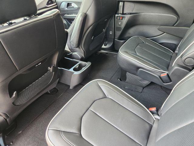 2026 Chrysler Pacifica Limited AWD