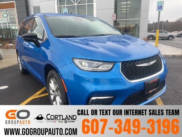 2026 Chrysler Pacifica PACIFICA SELECT AWD