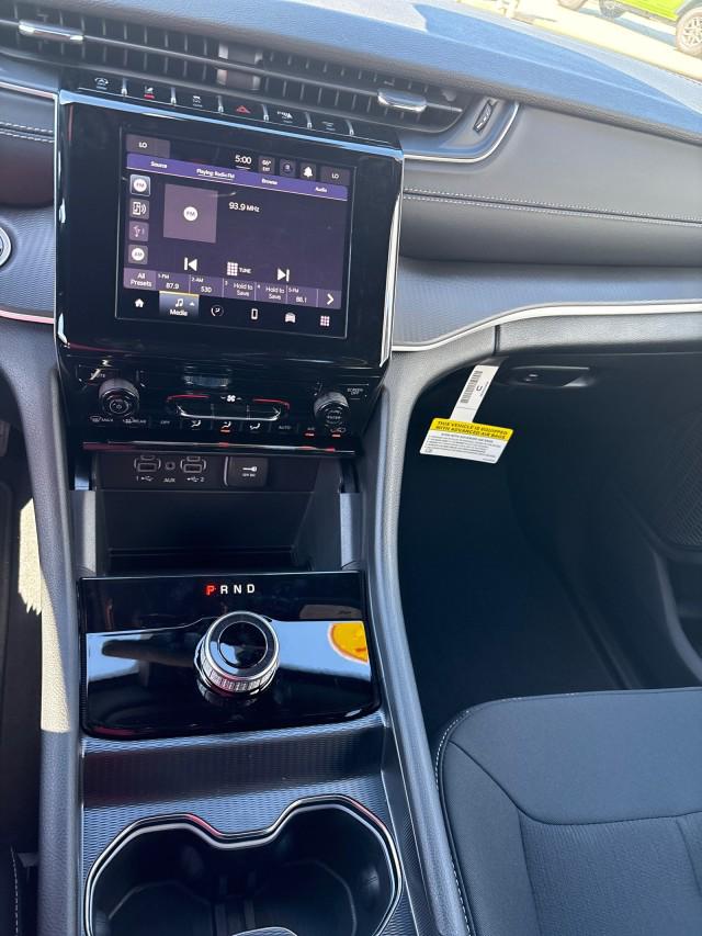 2026 Jeep Grand Cherokee GRAND CHEROKEE LAREDO 4X4