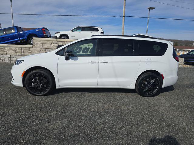 2026 Chrysler Pacifica PACIFICA LIMITED AWD