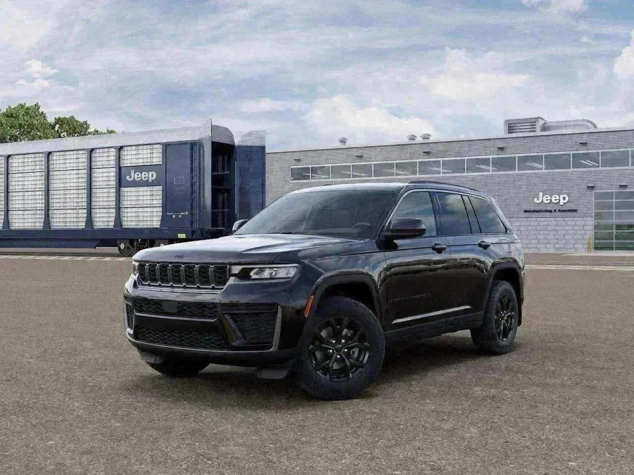 New 2026 Diamond Black Crystal Pearl-Coat Exterior Paint Jeep Laredo Altitude image 27