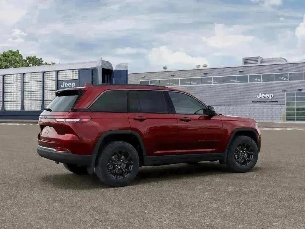 New 2026 Velvet Red Pearl-Coat Exterior Paint Jeep Laredo Altitude image 4