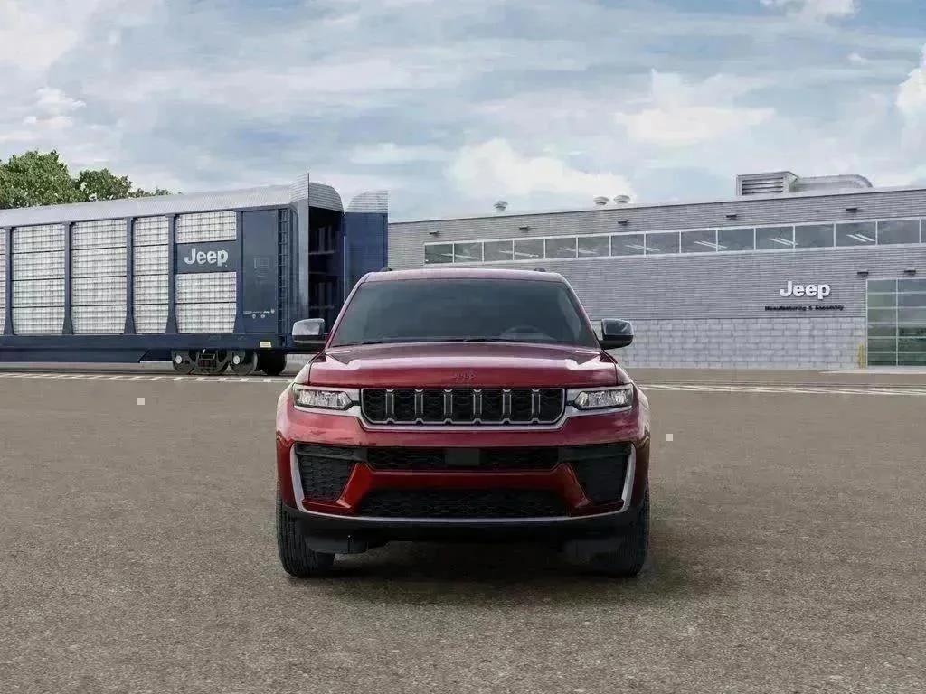 New 2026 Velvet Red Pearl-Coat Exterior Paint Jeep Laredo Altitude image 6