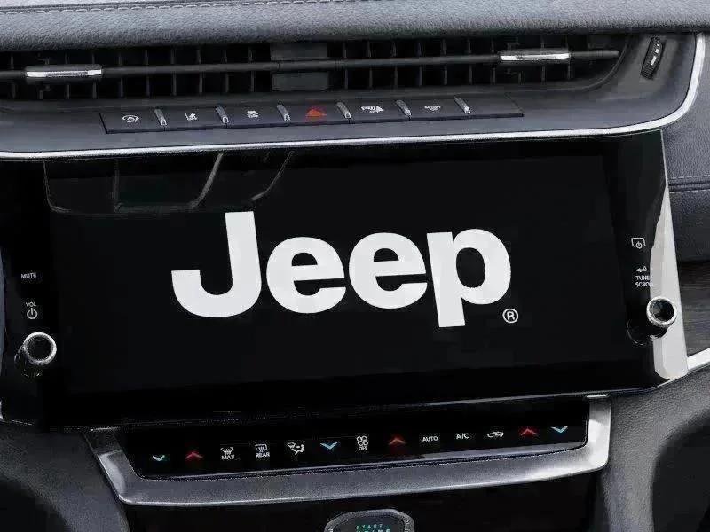 New 2026 Velvet Red Pearl-Coat Exterior Paint Jeep Laredo Altitude image 18