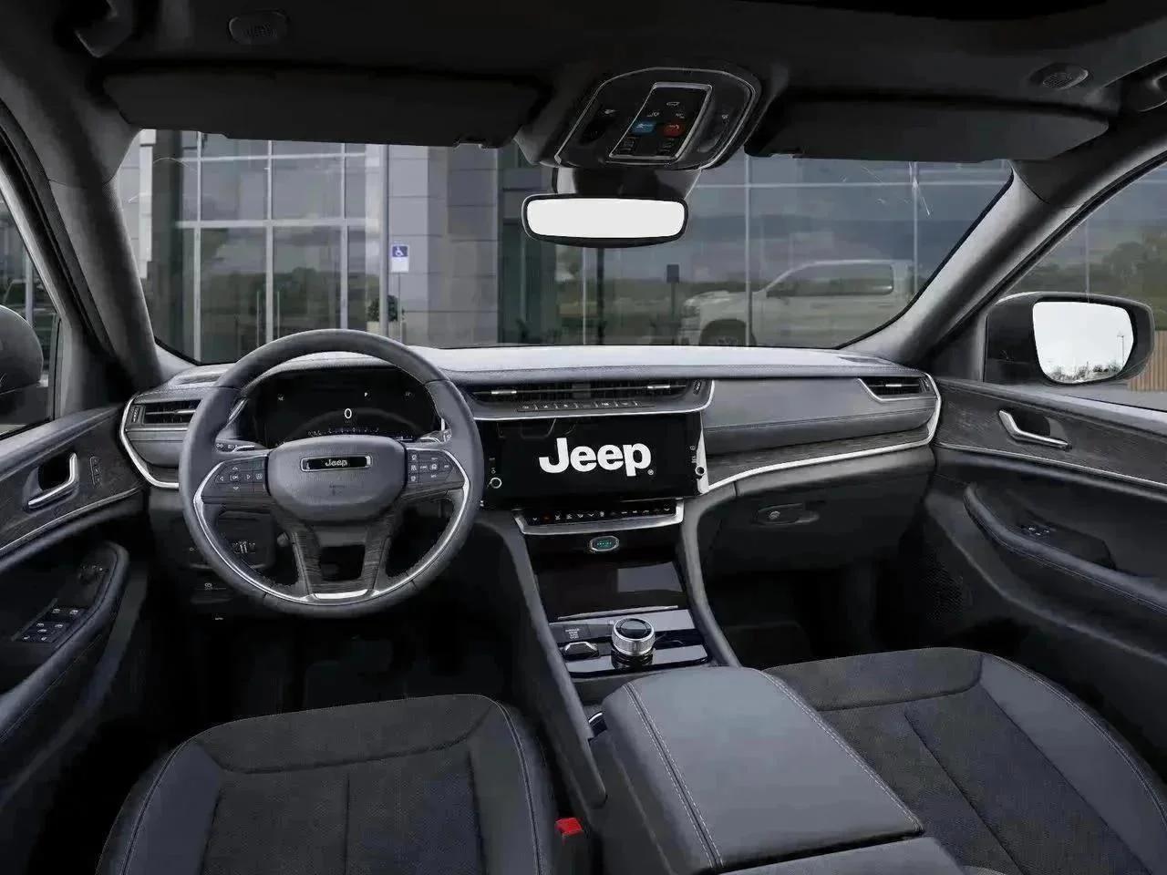 New 2026 Velvet Red Pearl-Coat Exterior Paint Jeep Laredo Altitude image 40