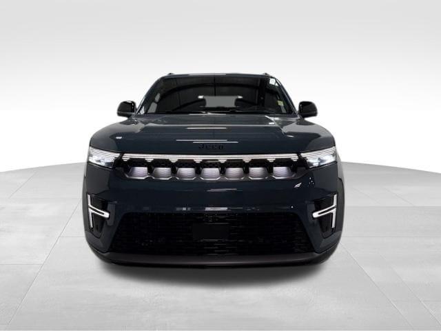 2026 Wagoneer Grand Wagoneer GRAND WAGONEER LIMITED RESERVE 4X4