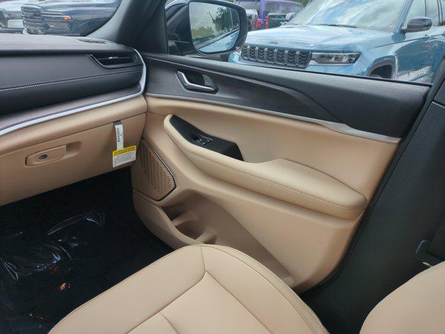 2026 Jeep Grand Cherokee Limited 4x2