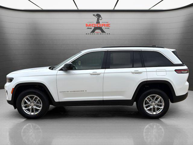 2026 Jeep Grand Cherokee Laredo 4x2