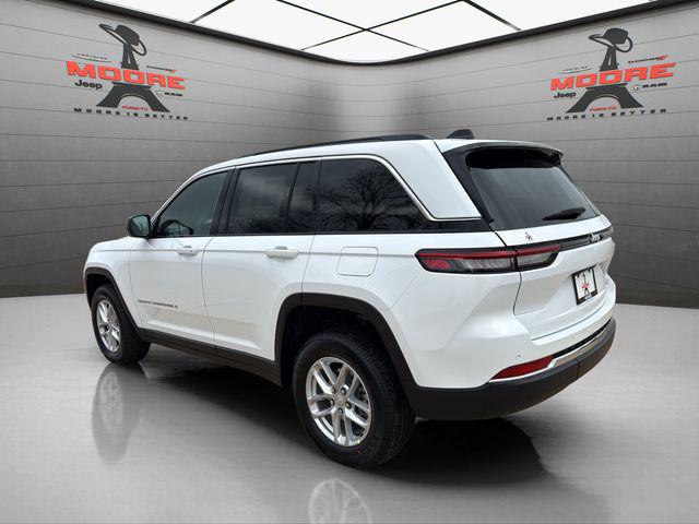 2026 Jeep Grand Cherokee Laredo 4x2
