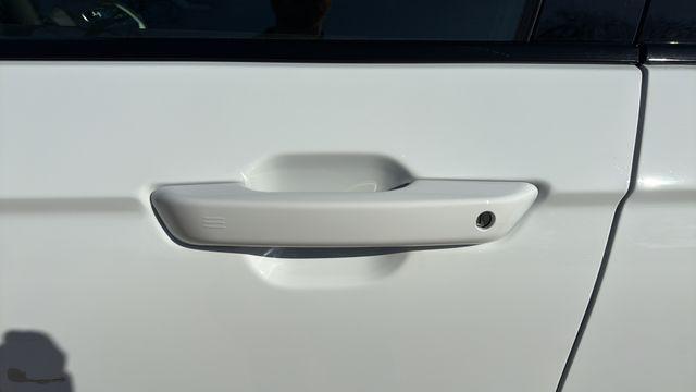 2026 Jeep Grand Cherokee Laredo 4x2