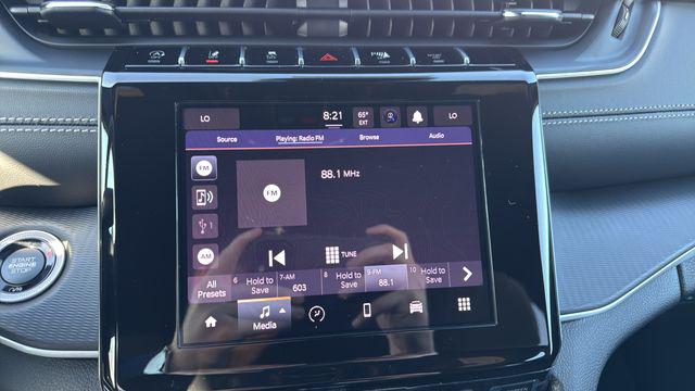 2026 Jeep Grand Cherokee Laredo 4x2
