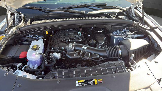 2026 Jeep Grand Cherokee Laredo 4x2