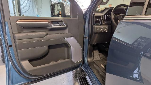 2026 GMC Sierra 2500HD Crew Cab, Standard Bed, Denali, 4WD