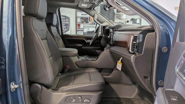 2026 GMC Sierra 2500HD Crew Cab, Standard Bed, Denali, 4WD