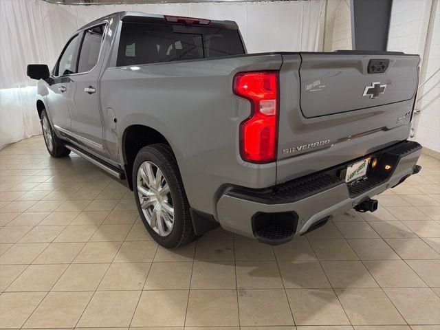 2026 Chevrolet Silverado 1500 4WD Crew Cab Short Bed High Country