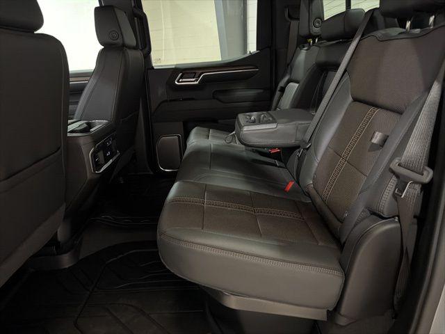 2026 Chevrolet Silverado 1500 4WD Crew Cab Short Bed High Country