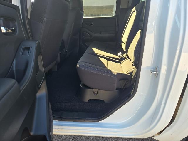 2024 Nissan Frontier Crew Cab SV 4x4
