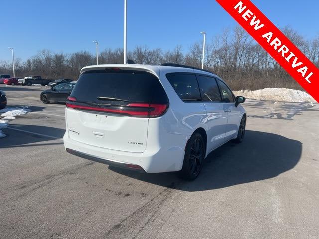 2025 Chrysler Pacifica Limited