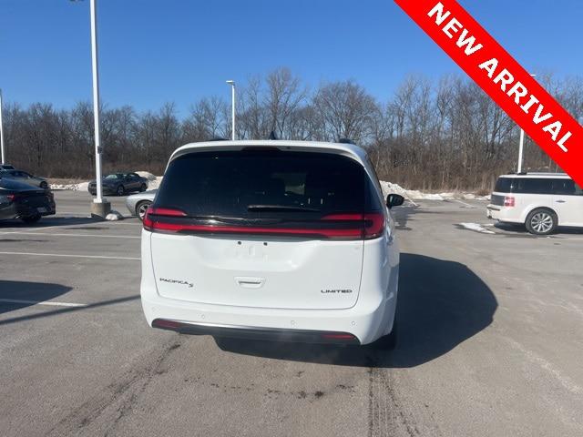 2025 Chrysler Pacifica Limited