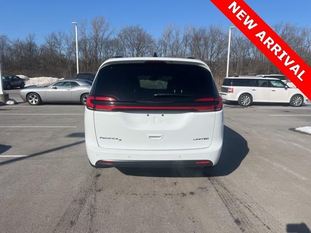 2025 Chrysler Pacifica Limited