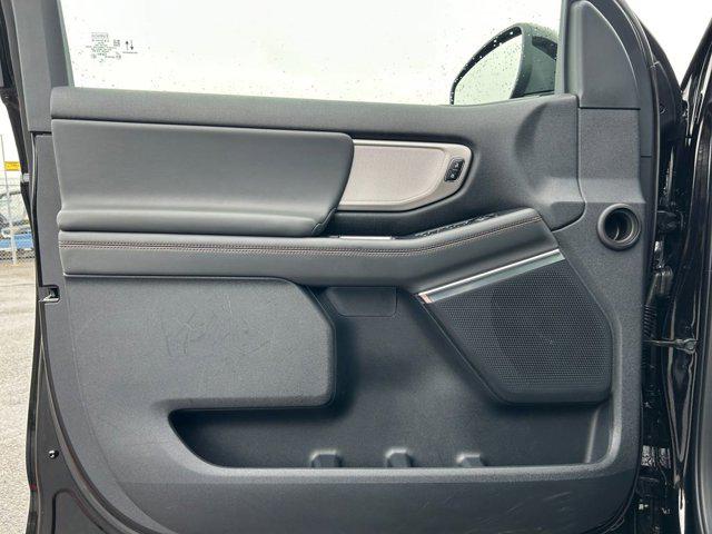 2025 Ford Expedition Active MAX
