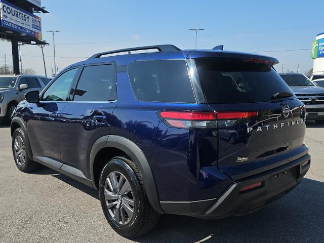 2025 Nissan Pathfinder SV FWD
