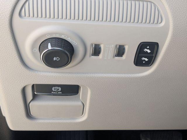 2024 Jeep Wagoneer Series I 4x2