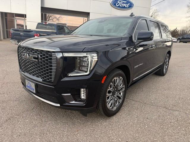 2023 GMC Yukon XL 4WD Denali Ultimate