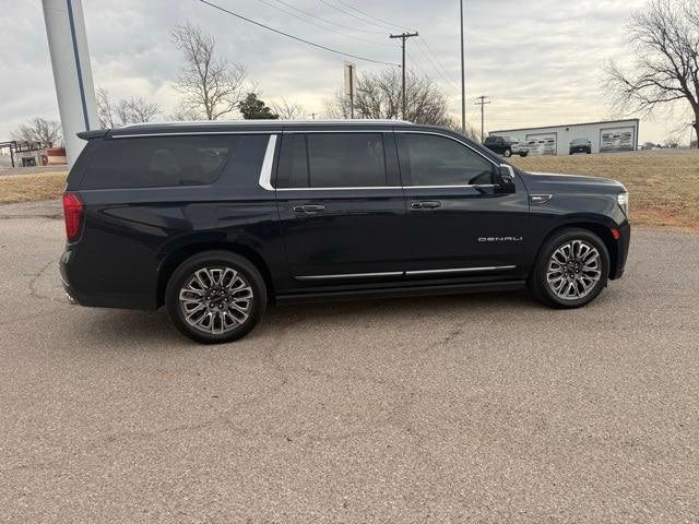 2023 GMC Yukon XL 4WD Denali Ultimate