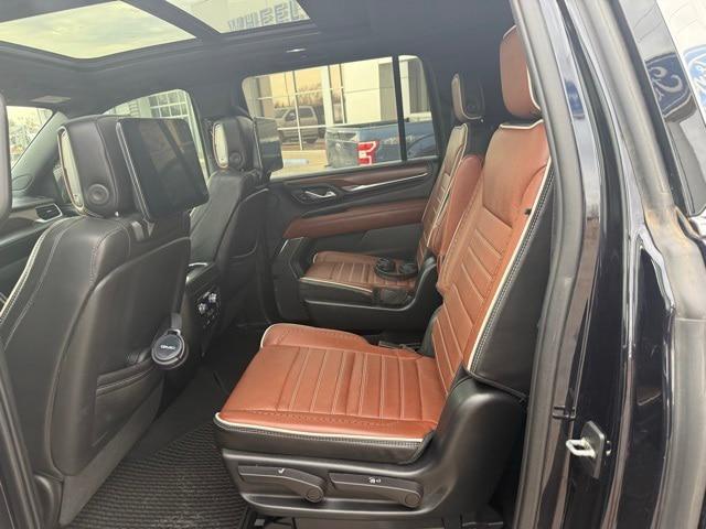2023 GMC Yukon XL 4WD Denali Ultimate