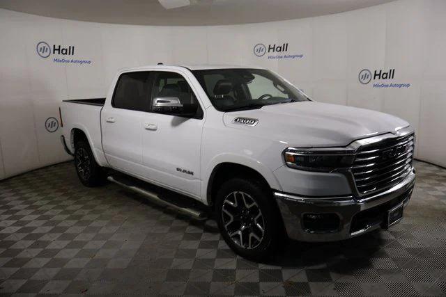 2025 RAM 1500 Laramie Crew Cab 4x4 57 Box