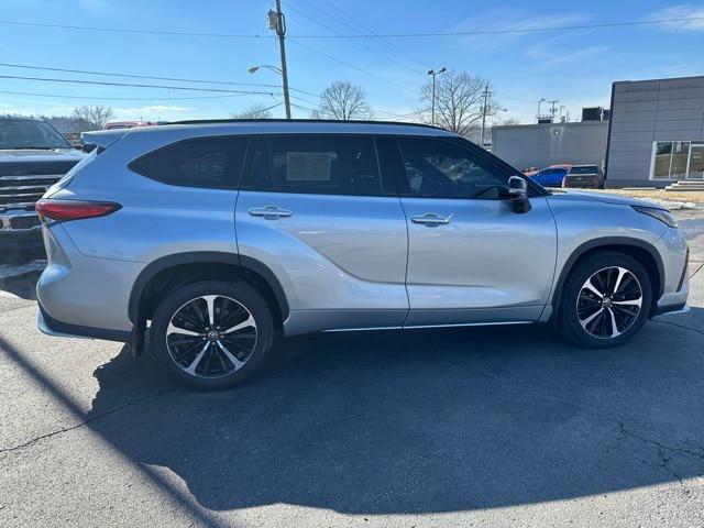 2022 Toyota Highlander XSE