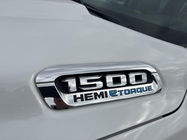 2022 Ram 1500 Laramie Crew Cab 4x4 5'7" Box