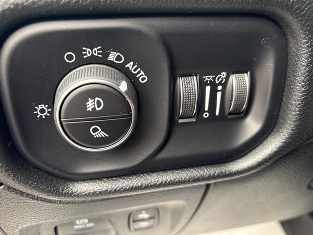 2022 Ram 1500 Laramie Crew Cab 4x4 5'7" Box