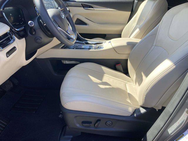 2025 INFINITI QX60 LUXE AWD