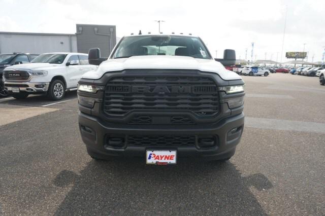 2026 RAM Ram 3500 Chassis Cab RAM 3500 TRADESMAN CREW CAB CHASSIS 4X4 60 CA
