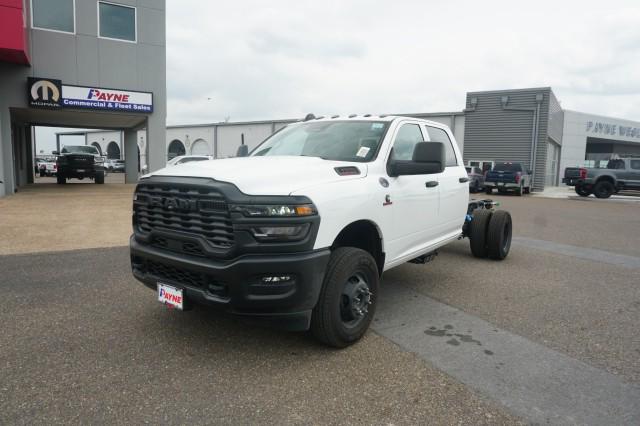 2026 RAM Ram 3500 Chassis Cab RAM 3500 TRADESMAN CREW CAB CHASSIS 4X4 60 CA