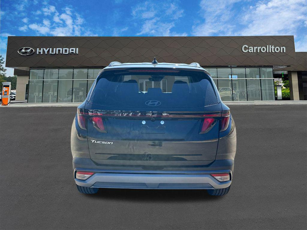 New 2026 Phantom Black HYUNDAI SEL FWD image 7