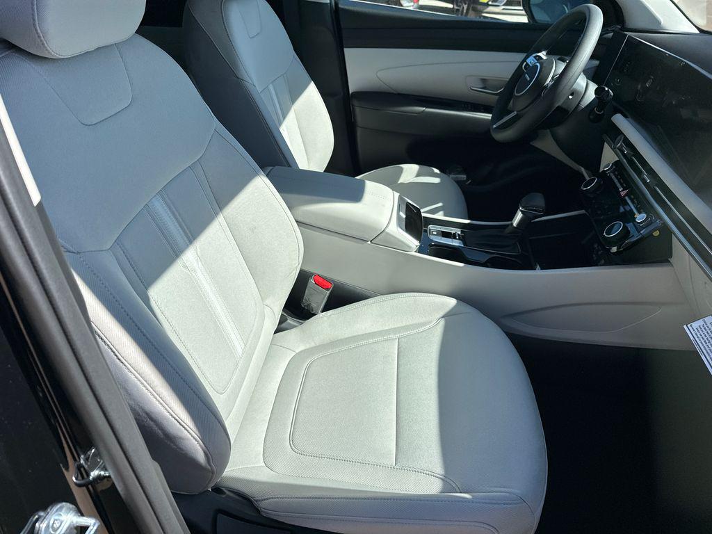 New 2026 Phantom Black HYUNDAI SEL FWD image 14