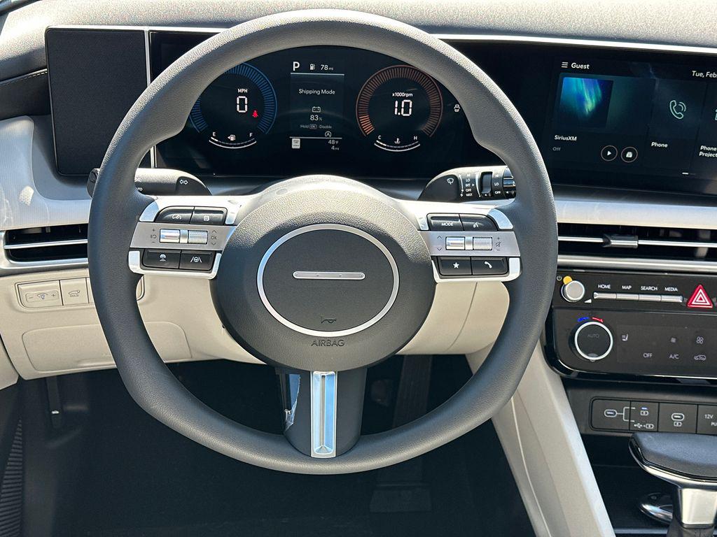 New 2026 Phantom Black HYUNDAI SEL FWD image 24