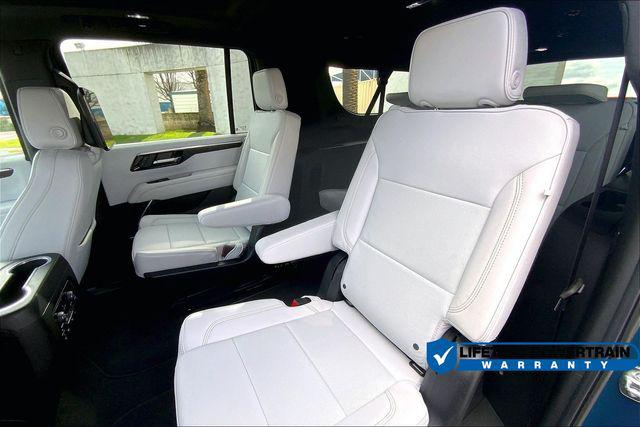 2025 Chevrolet Suburban 4WD Premier