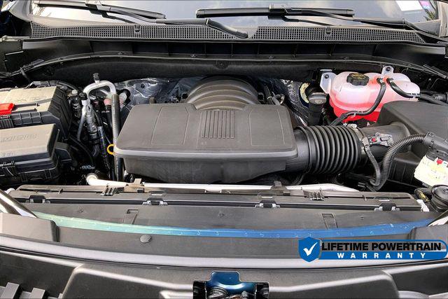 2025 Chevrolet Suburban 4WD Premier
