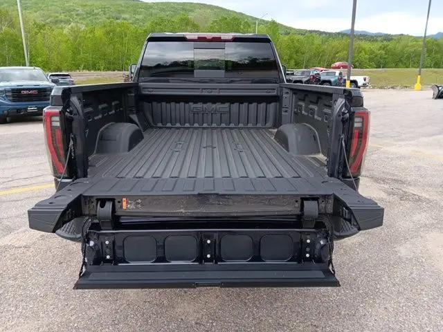 2026 GMC Sierra 2500HD Crew Cab, Standard Bed, AT4, 4WD