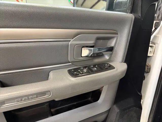 2017 Ram 2500 SLT Crew Cab 4x4 6'4" Box