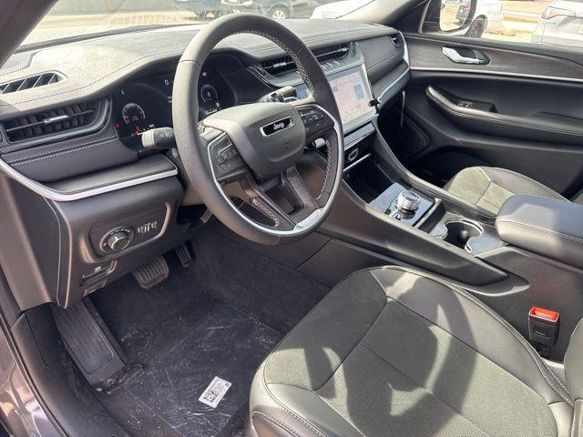 2026 Jeep Grand Cherokee L Altitude 4x4