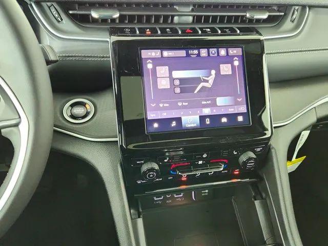 2026 Jeep Grand Cherokee Altitude 4x4