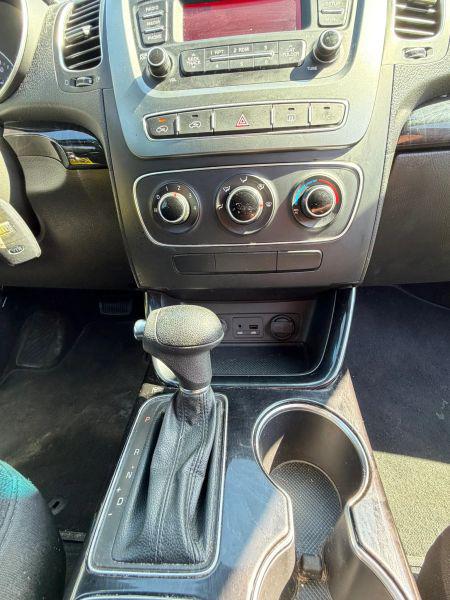 2015 Kia Sorento LX