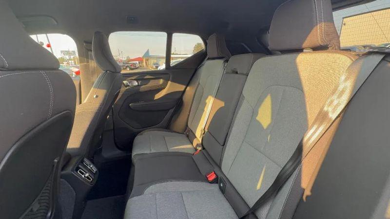 2023 Volvo XC40 B5 Core