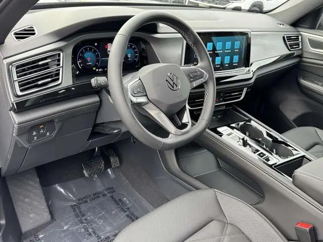 2026 Volkswagen Atlas Cross Sport SE with Technology