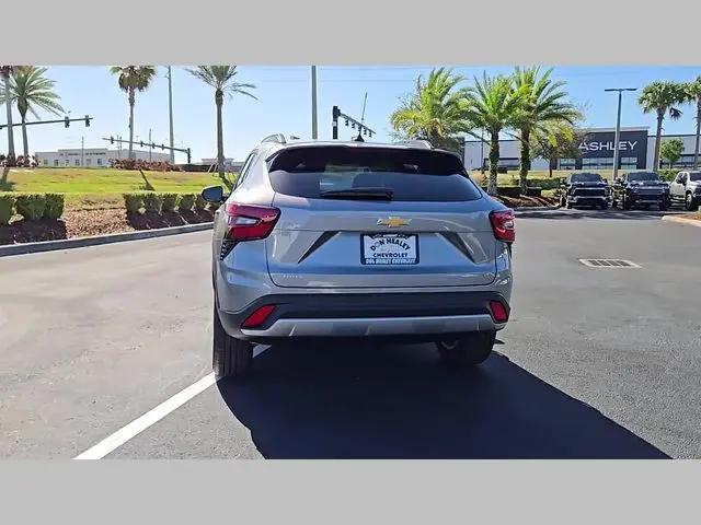 2026 Chevrolet Trax FWD LT